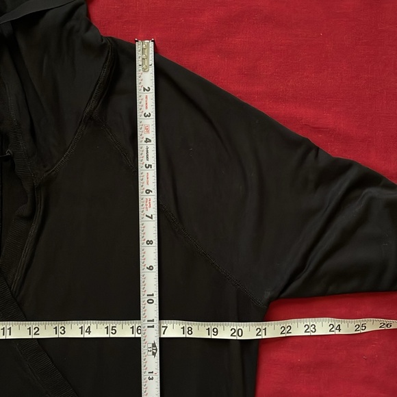 ATHLETA Sz XL Black Long Sleeve Front Crossover Hoodie - Picture 13 of 14